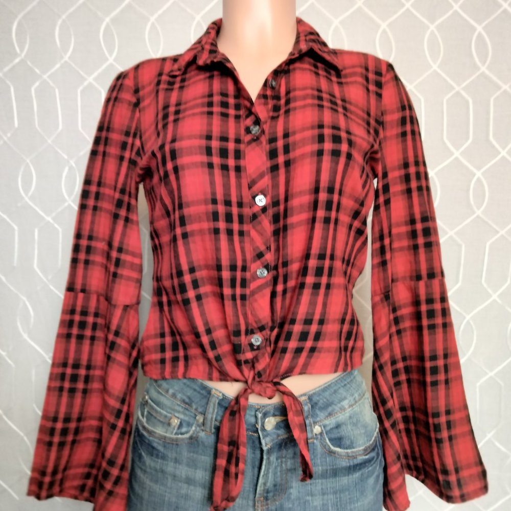 Altar’d State Red & Black Checks large Bell Sleeves Button up Tie Front  Shirt M - Picture 4 of 9